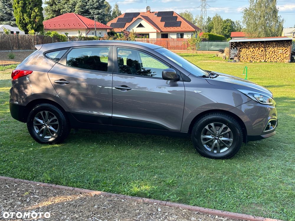Hyundai ix35 1.6 2WD Fifa World Cup Edition - 12
