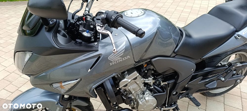 Honda CBF - 15