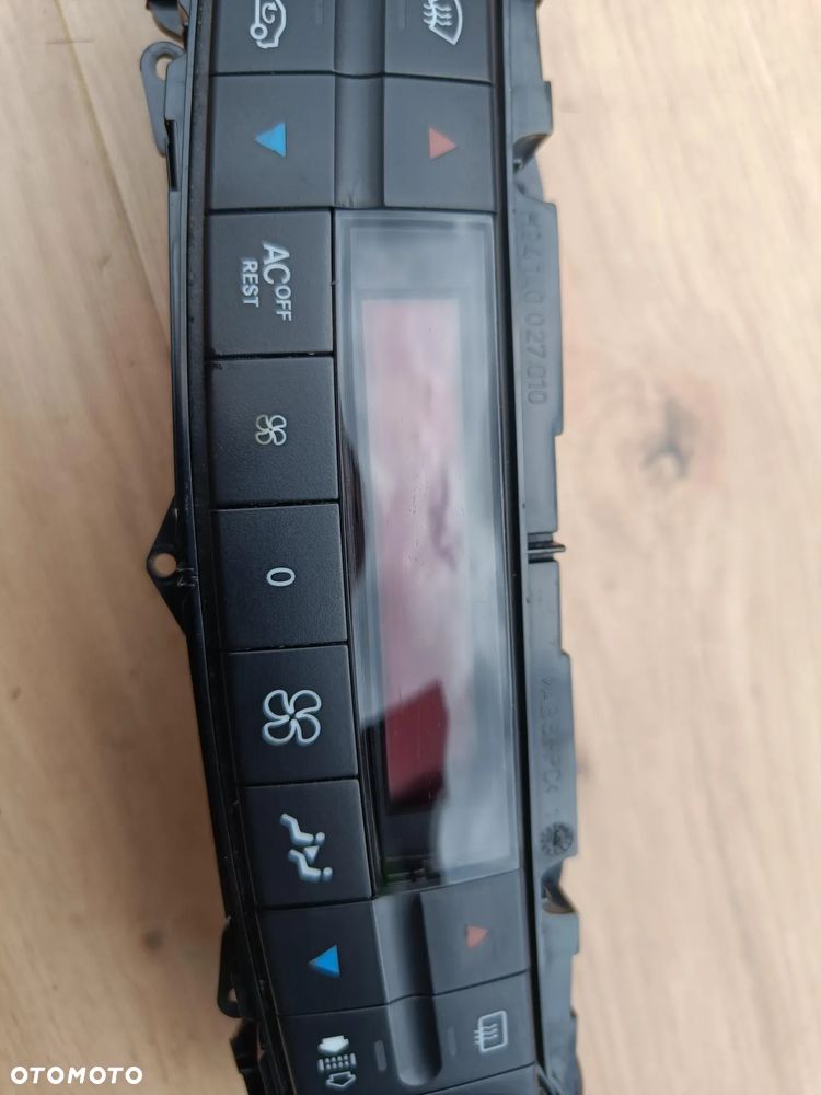 MERCEDES W211 PANEL KLIMATYZACJI KLIMATRONIC IGŁA 2118300685 - 4