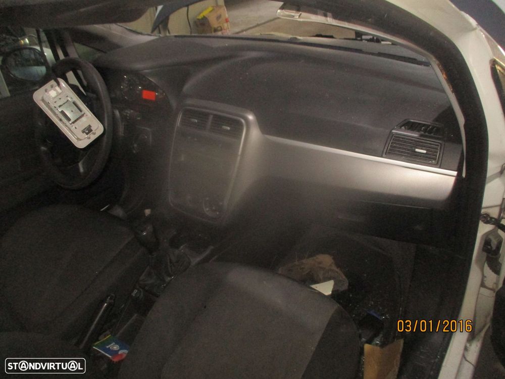 Carro MOT: 199B4000 FIAT PUNTO 2014 1.3D 84CV 5P BRANCO DIESEL - 5