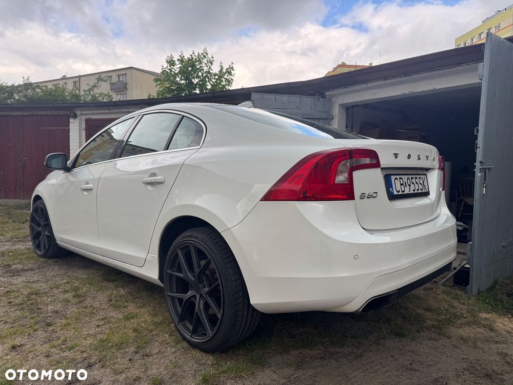 Volvo S60 - 2