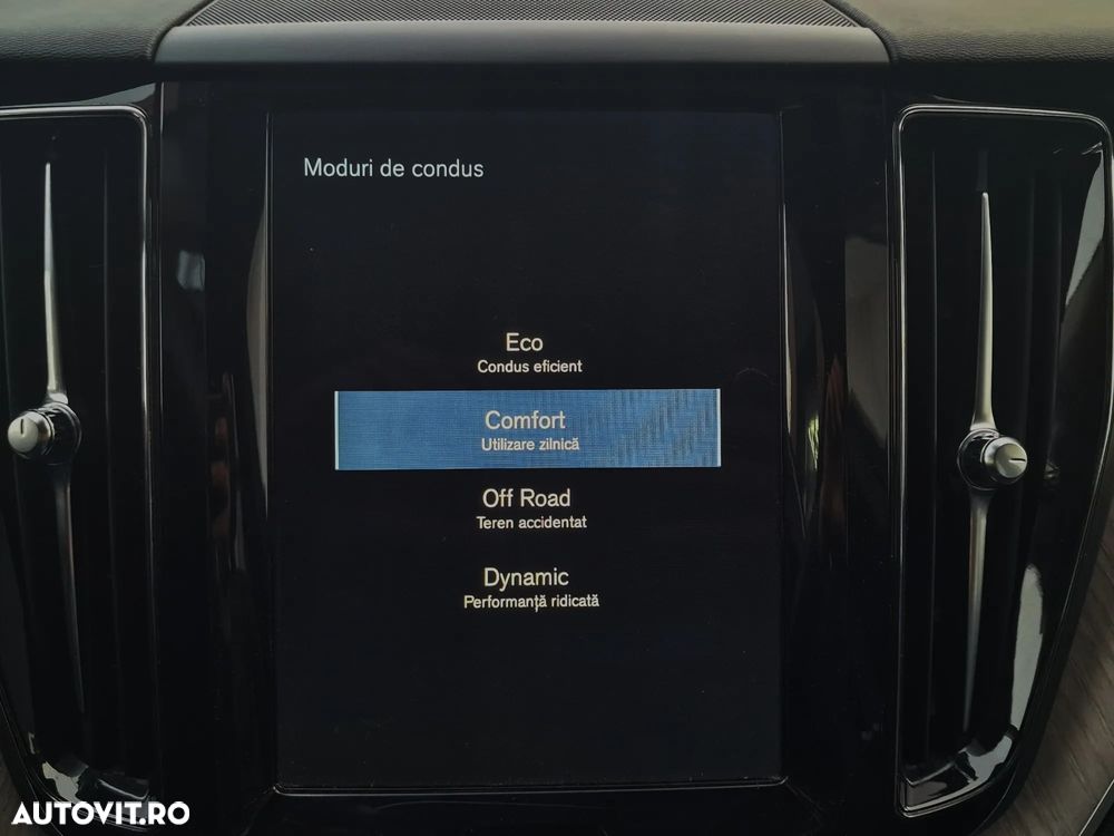 Volvo XC 60 D4 AWD Geartronic Inscription - 21
