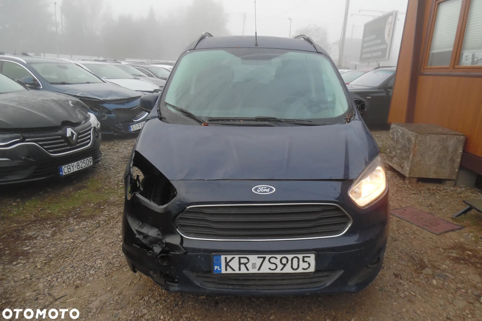 Ford Tourneo Courier 1.5 TDCi Trend - 17