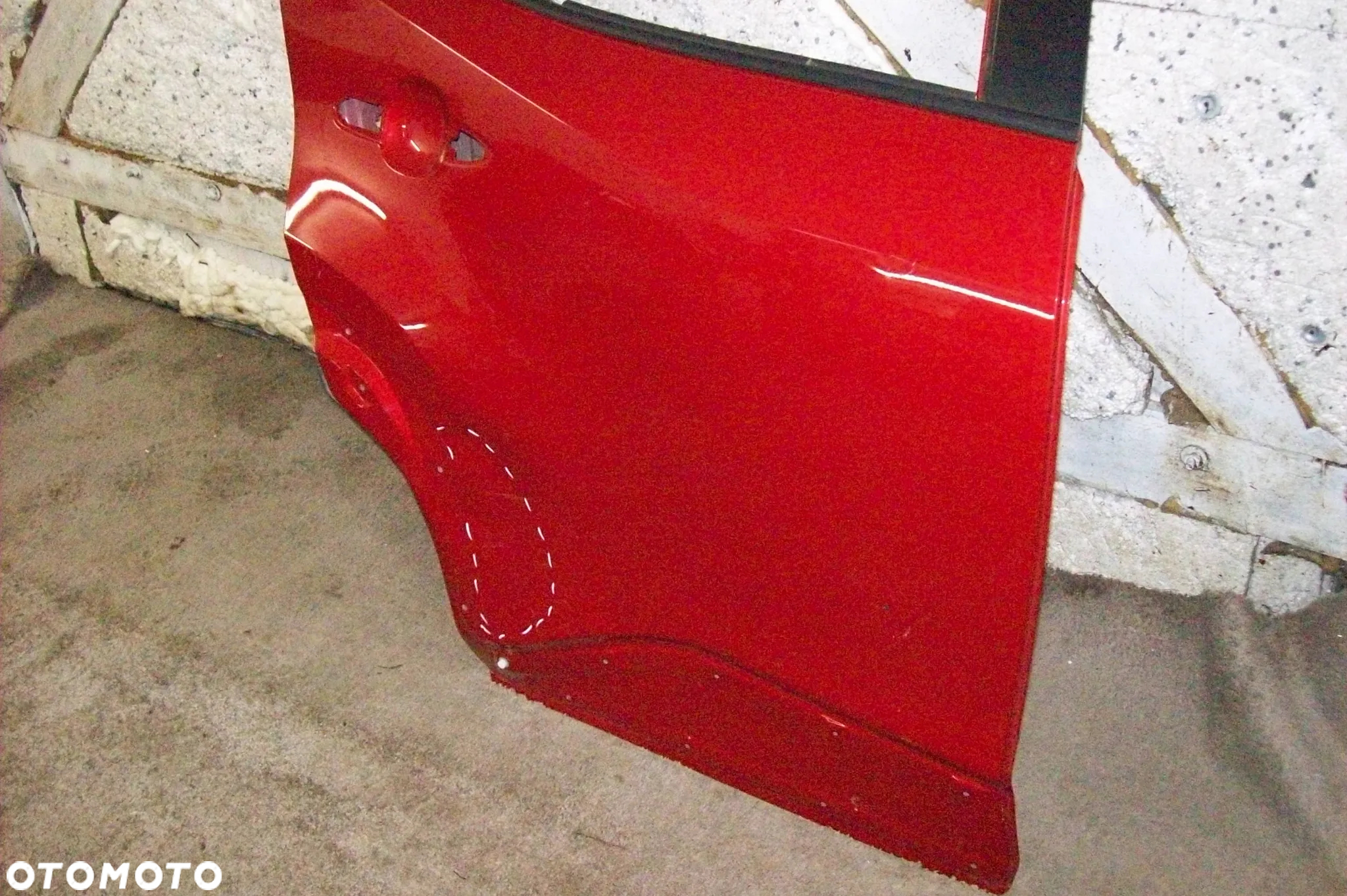 DRZWI TYLNE PRAWE TOYOTA YARIS CROSS/ ROK 20-24 - 2
