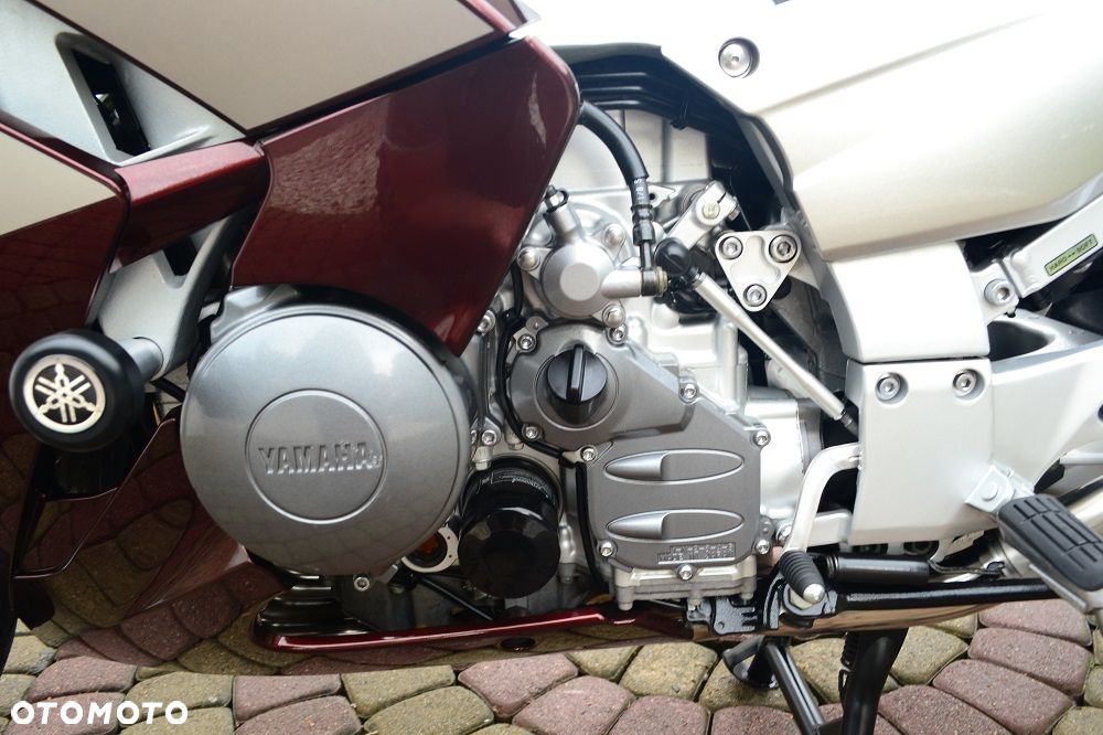 Yamaha FJR - 40