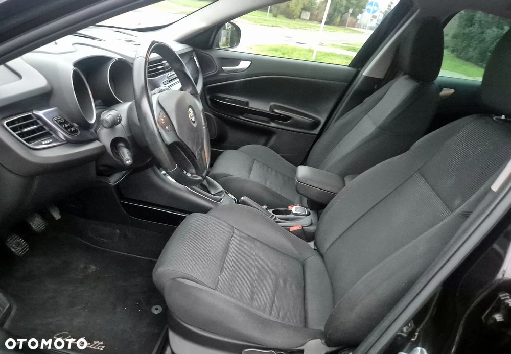 Alfa Romeo Giulietta 1.6 JTDM 16V - 10