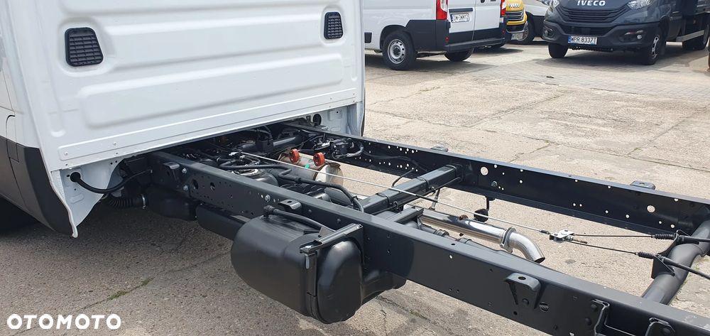 Iveco Daily 35S18 - 4
