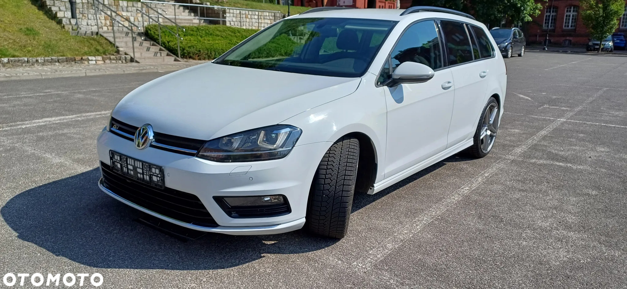 Volkswagen Golf - 10