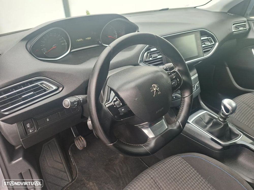 Peugeot 308 1.5 BlueHDi Style - 21