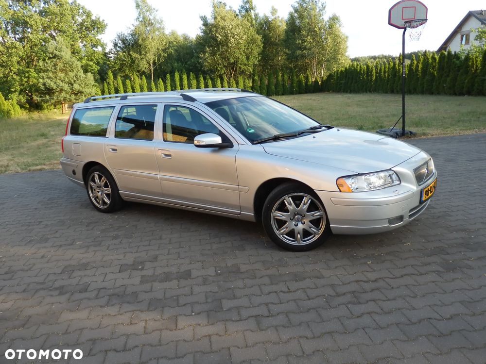 Volvo V70 2.4 Summum - 3
