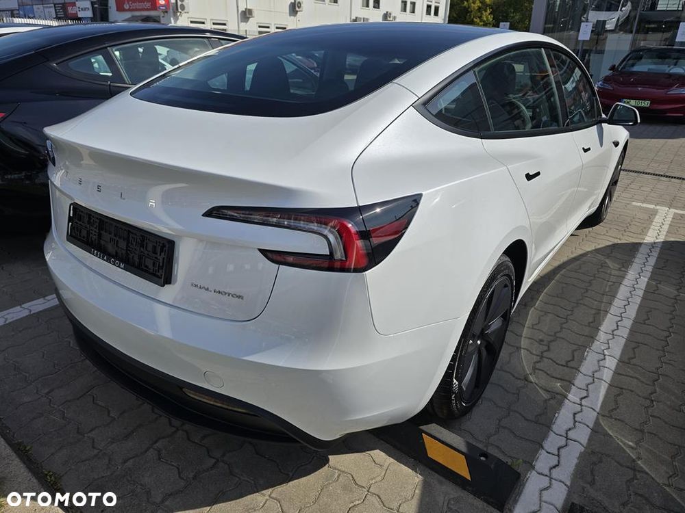 Tesla Model 3 Long Range AWD - 5