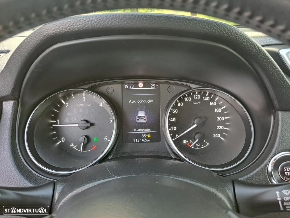 Nissan Qashqai 1.5 dCi N-Connecta 18 - 22