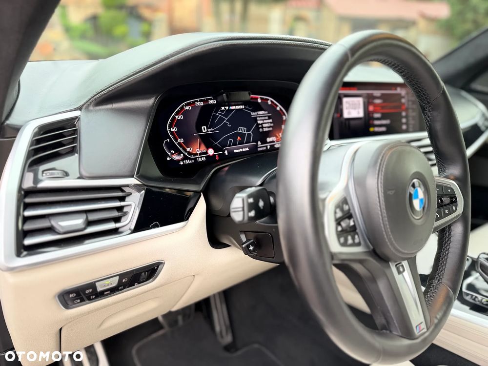 BMW X7 - 23