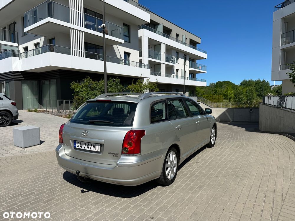Toyota Avensis 2.0 D-4D Sol - 7