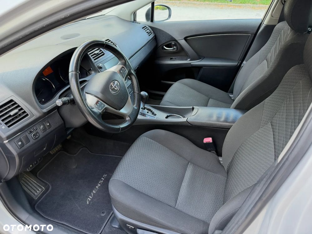 Toyota Avensis 1.8 Sol plus NAVI MS - 15