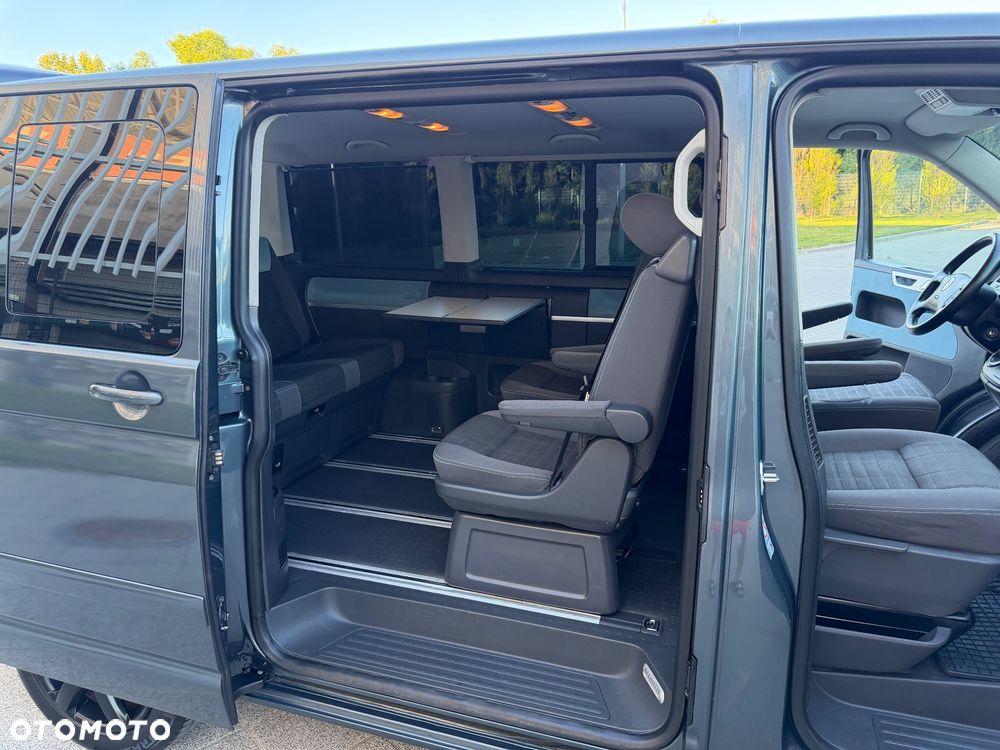 Volkswagen Multivan - 15