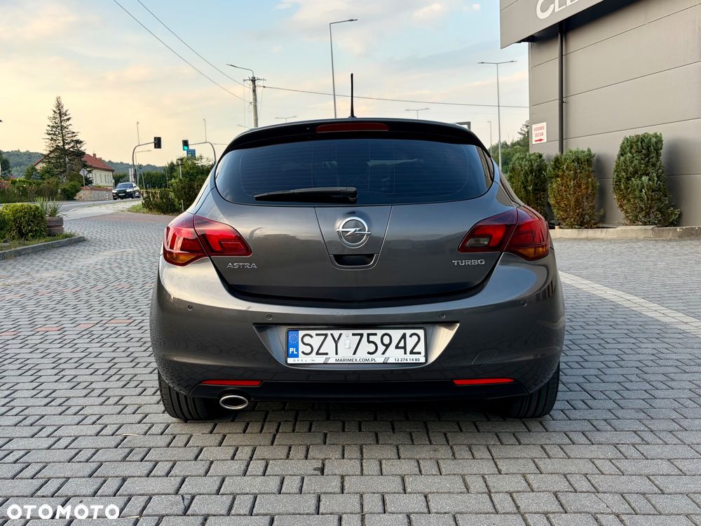 Opel Astra 1.4 Turbo Cosmo - 9