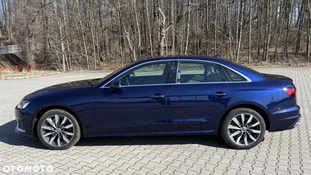 Audi A4 Limousine 40 TFSI S tronic - 3