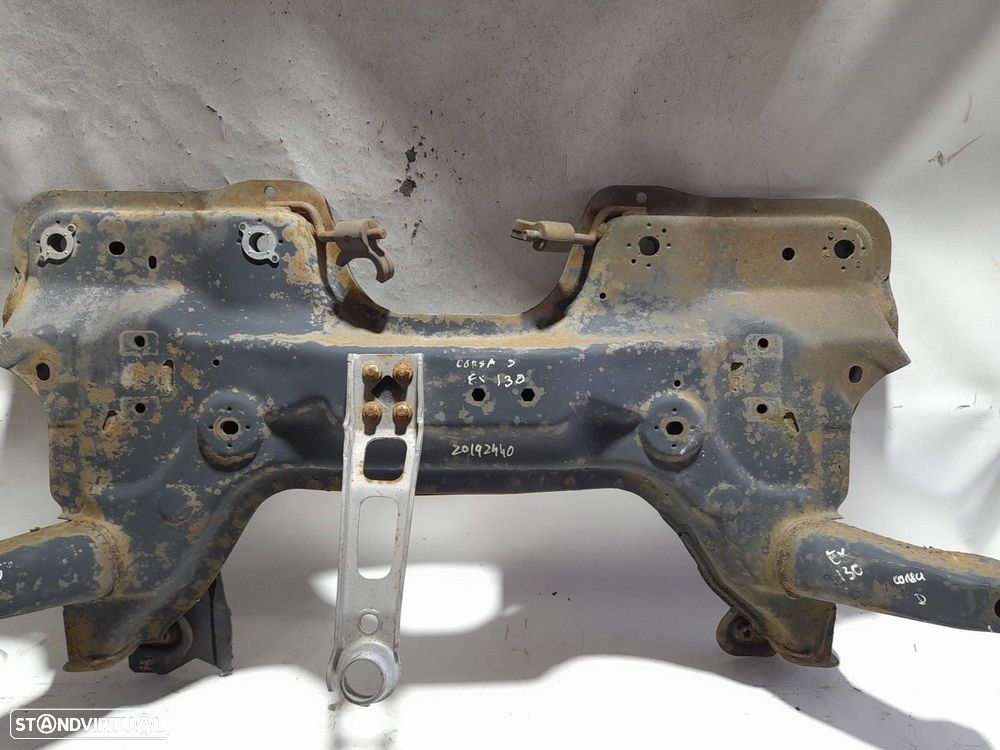 Charriot frente OPEL Corsa D - 1