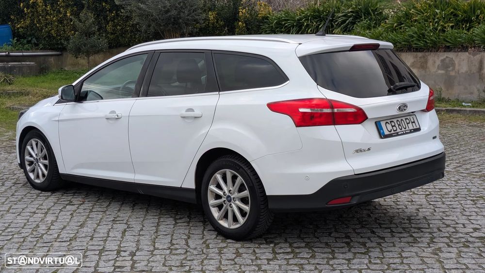 Ford Focus 1.0 EcoBoost S&S Titanium - 4
