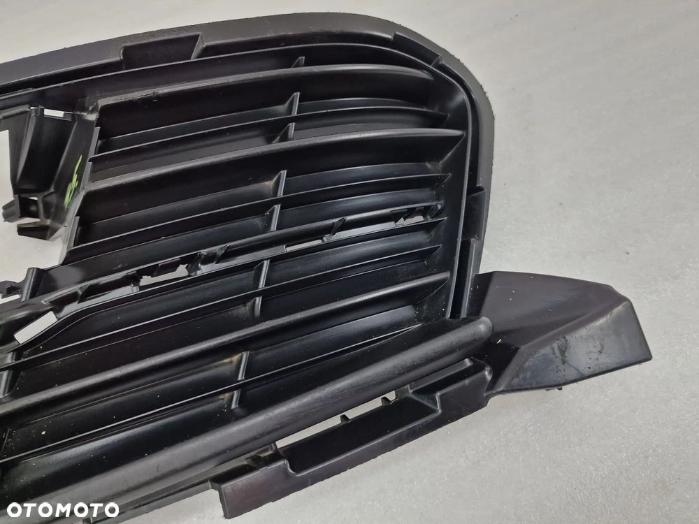 PEUGEOT 308 T9 II LIFT 17- LEWA KRATKA BOCZNA ZDERZAKA PRZEDNIEGO PRZÓD , NR 99894480 , NR AUKCJI D/45 - 3