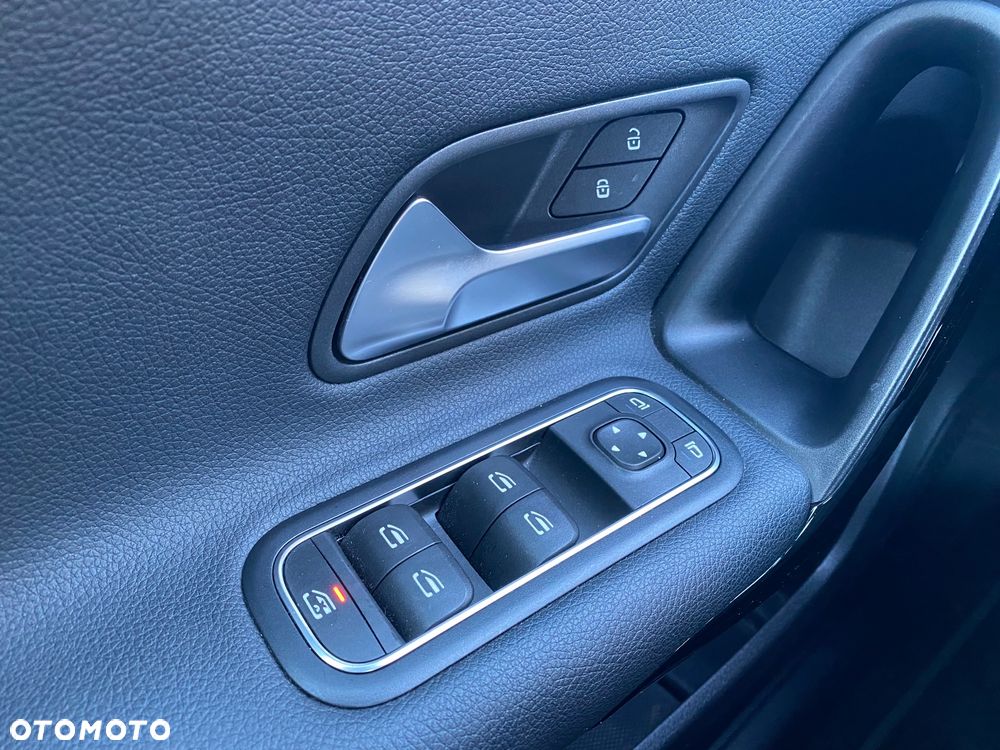 Mercedes-Benz Klasa A 180 d Style - 22