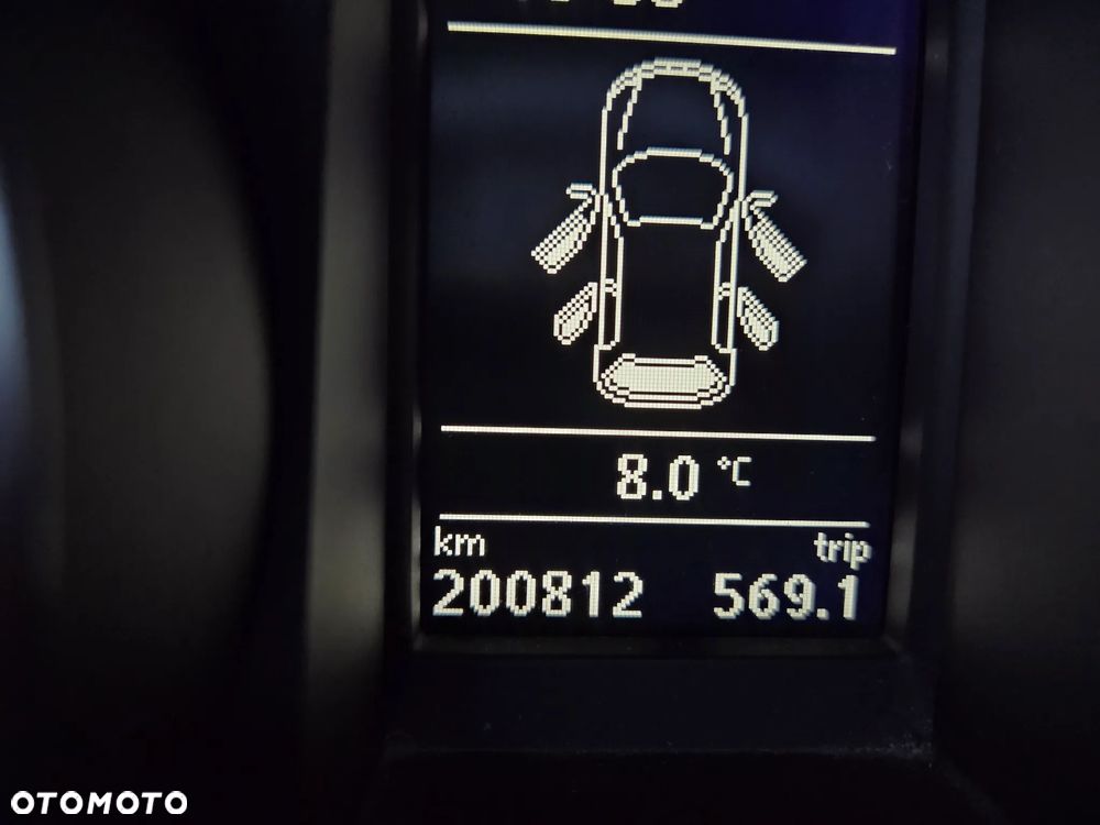 Volkswagen Golf - 24