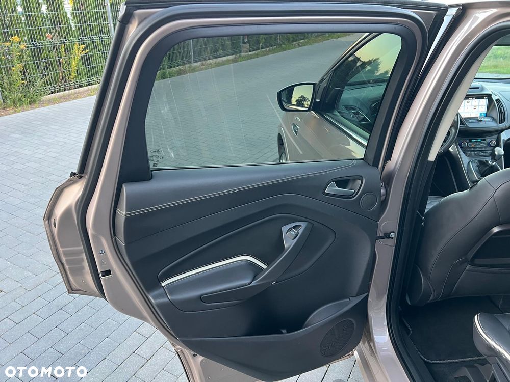 Ford Kuga - 21