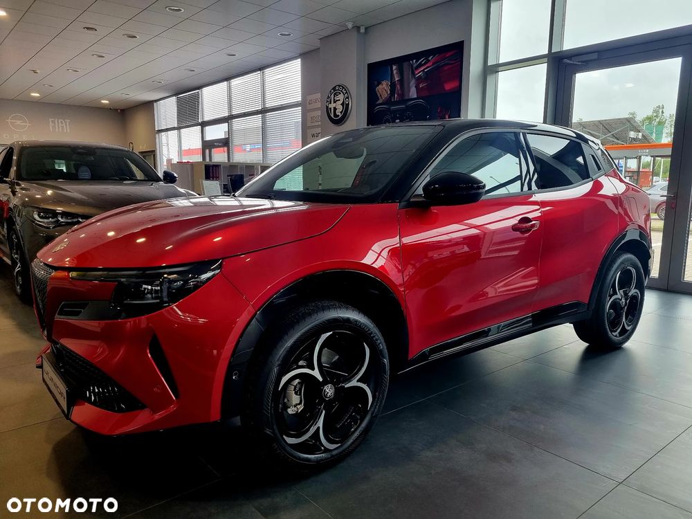Alfa Romeo Junior 1.2 mHEV Ibrida Q4 eDCT - 2