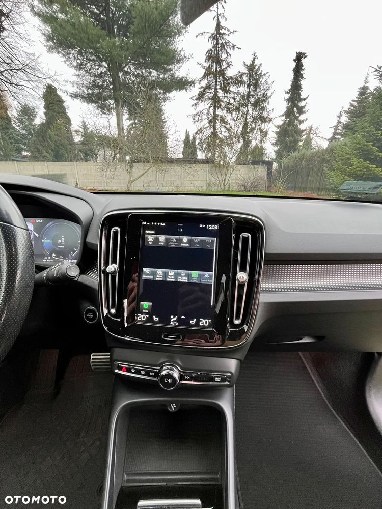 Volvo XC 40 T5 Plug-In Hybrid R-Design - 36