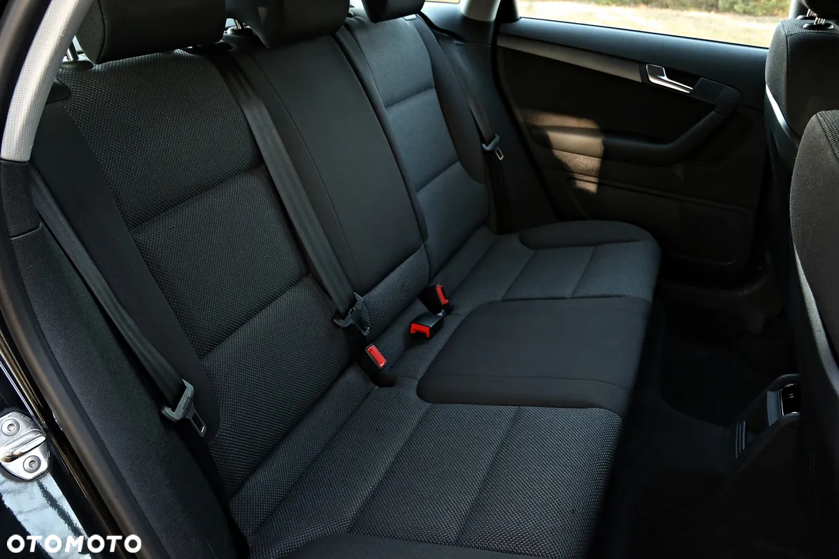 Audi A3 1.6 TDI Ambiente - 10