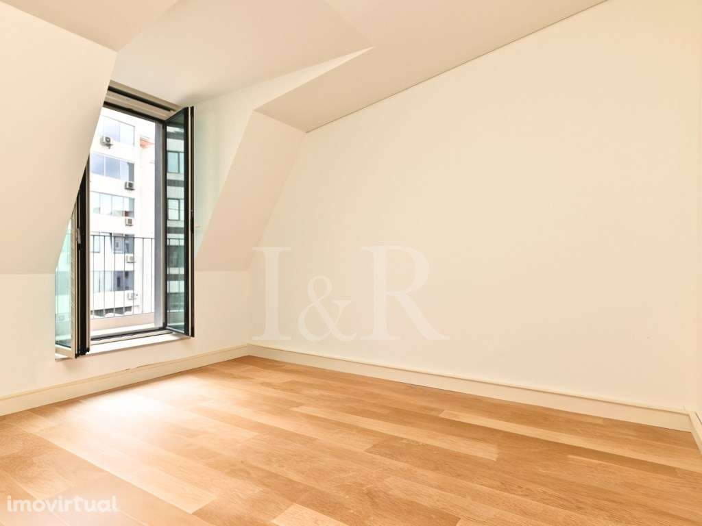 Penthouse T2 com vista rio em São Bento, Lisboa - Grande imagem: 4/43