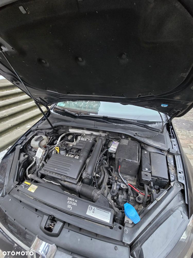 Volkswagen Golf 1.4 TSI BMT Highline - 8