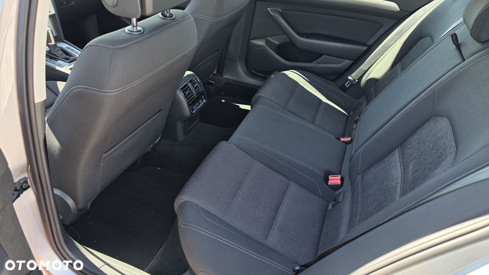 Volkswagen Passat 1.5 TSI EVO Comfortline DSG - 17