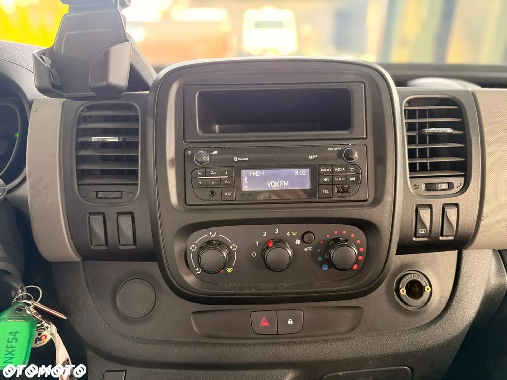 Renault Trafic - 17