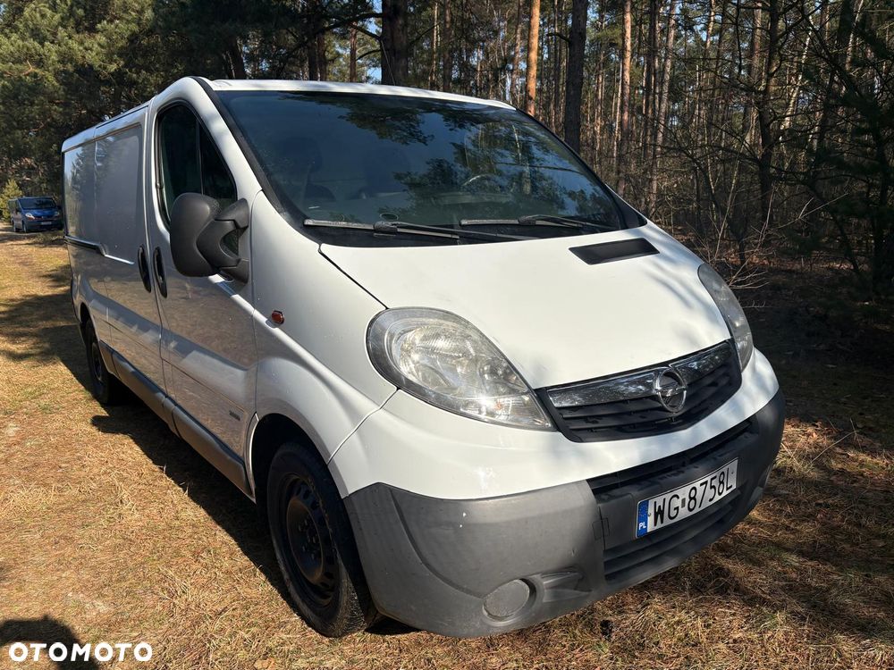 Opel Vivaro - 1