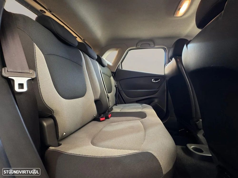 Renault Captur 1.5 dCi - 20
