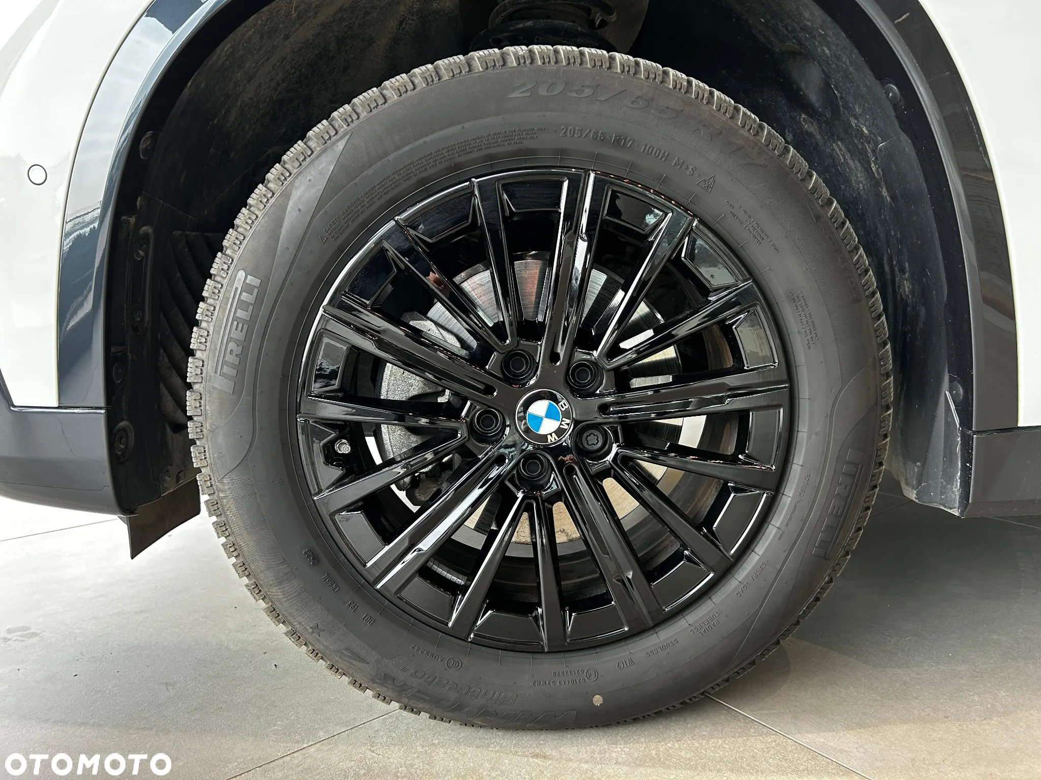 BMW X1 sDrive18i xLine - 27