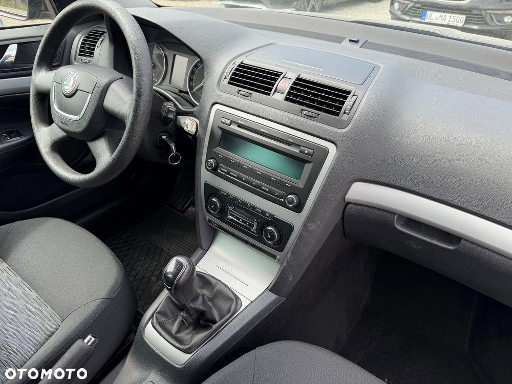 Skoda Octavia 1.6 Elegance - 38