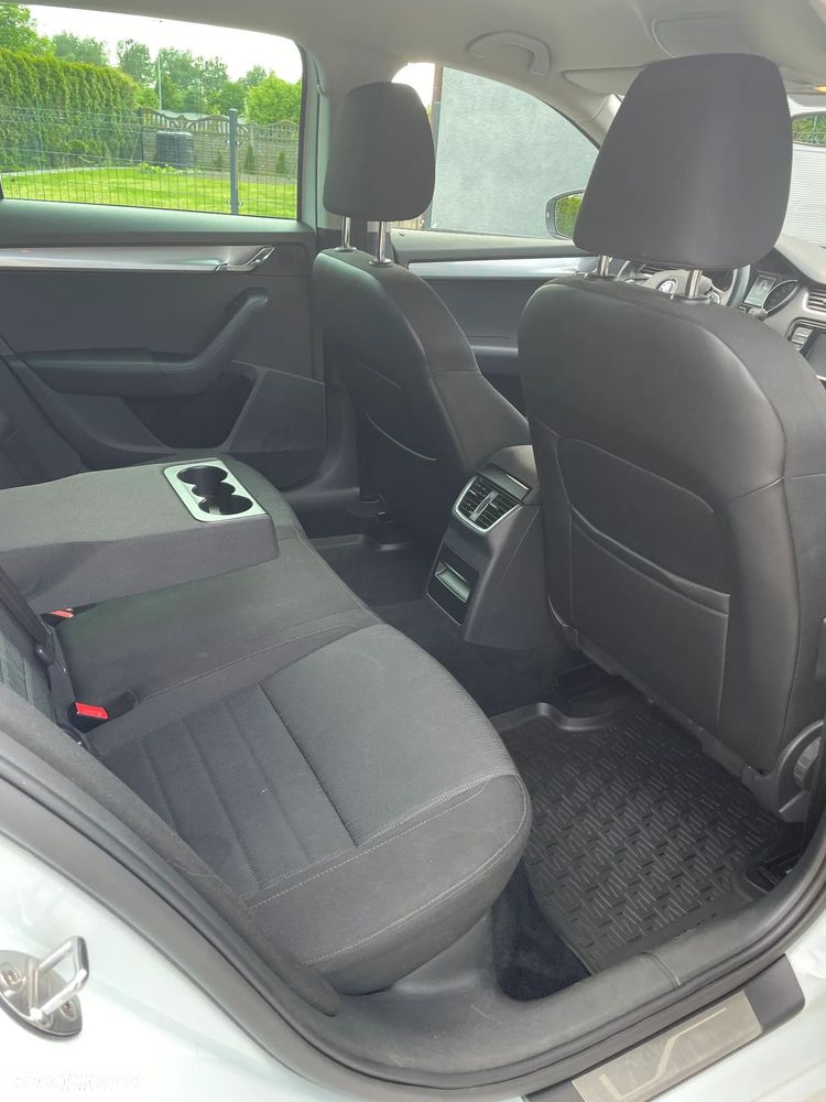 Skoda Octavia 1.8 TSI Elegance DSG - 12