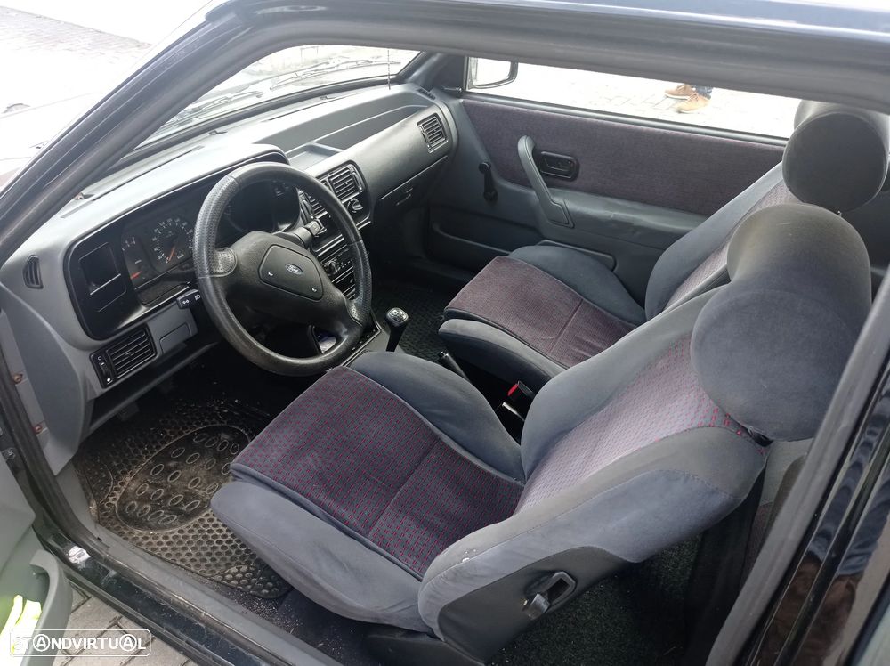 Ford Escort XR3i - 4