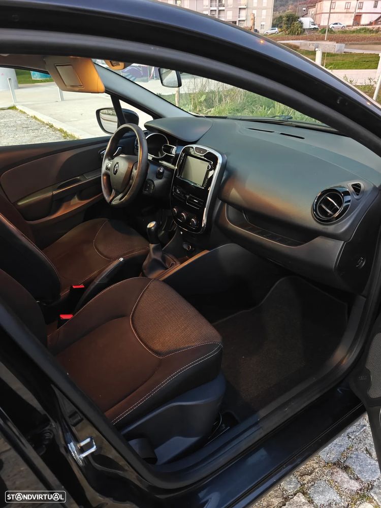 Renault Clio 1.5 dCi # - 11
