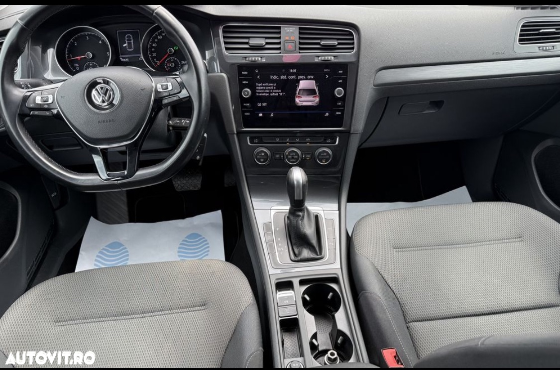 Volkswagen Golf 2.0 BlueTDI DSG Comfortline - 3
