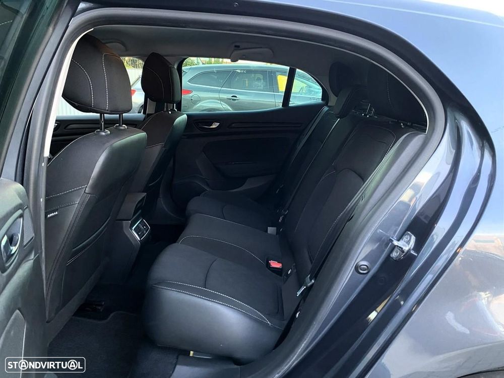 Renault Mégane 1.5 Blue dCi Limited - 27