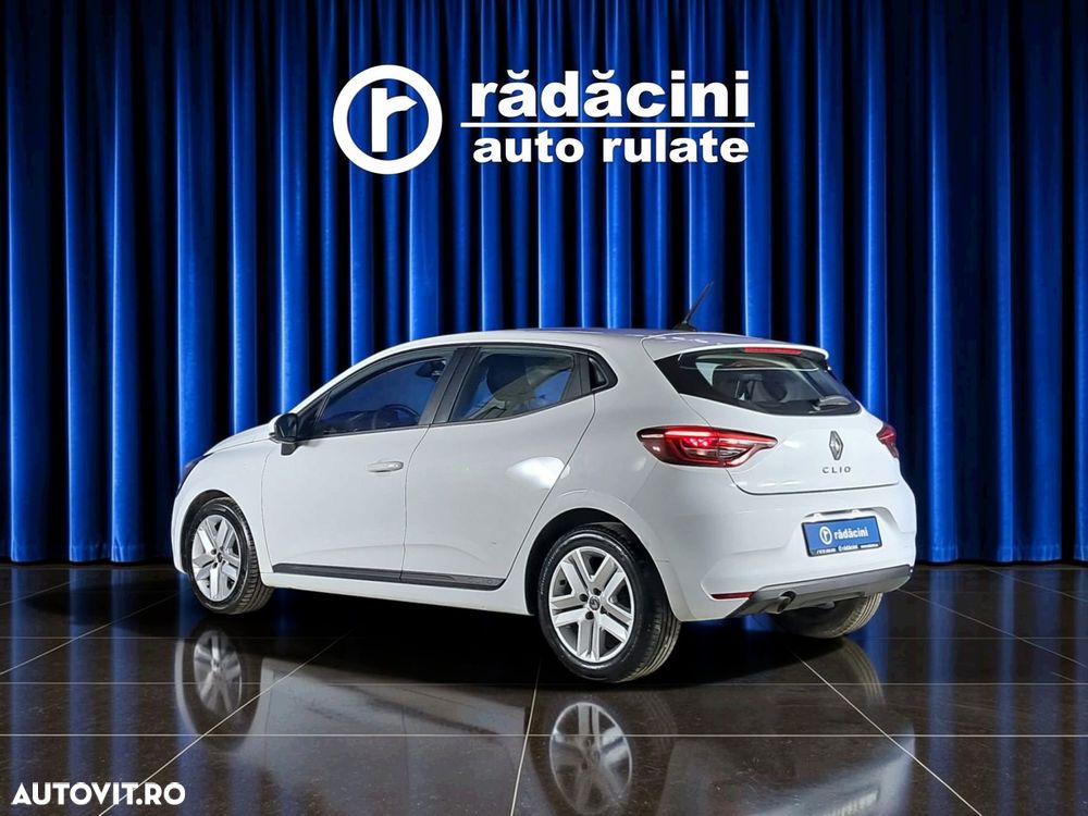 Renault Clio - 7