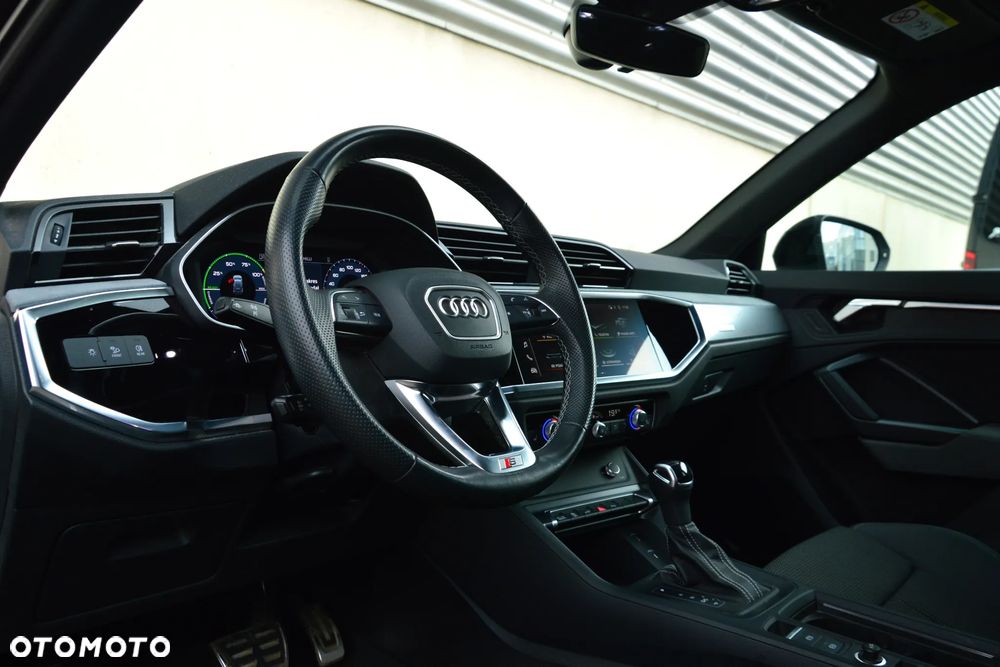 Audi Q3 45 TFSI e S Line S tronic - 14