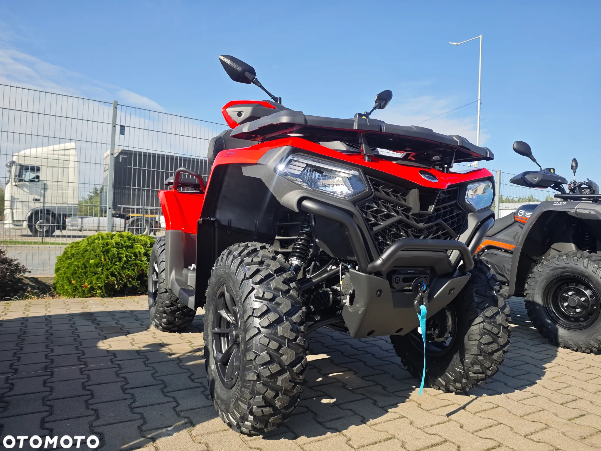 CFMoto CForce - 16