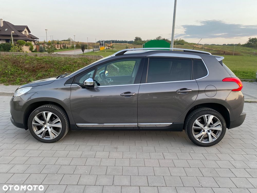 Peugeot 2008 1.6 e-HDi Allure S&S - 12