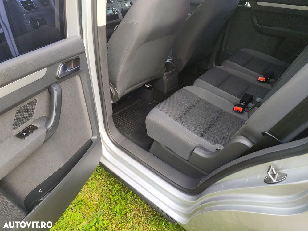 Volkswagen Touran 1.6 TDI Highline - 7