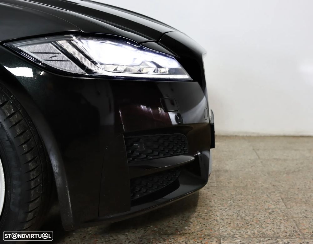 Jaguar XF 20d Aut. R-Sport - 29